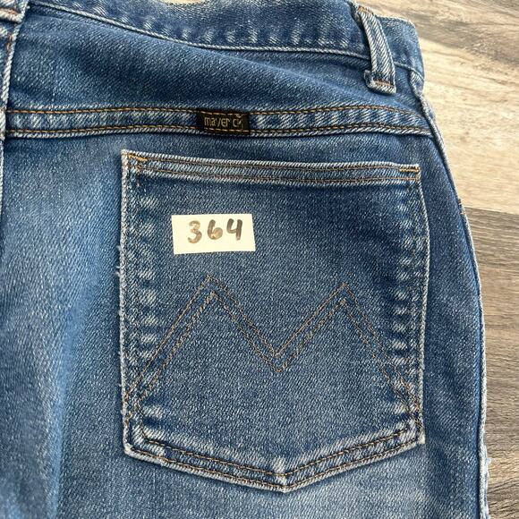 Vintage 90's Maverick Mid Wash Womens 30" High Rise Straight‎ Cut Jeans - Picture 8 of 12